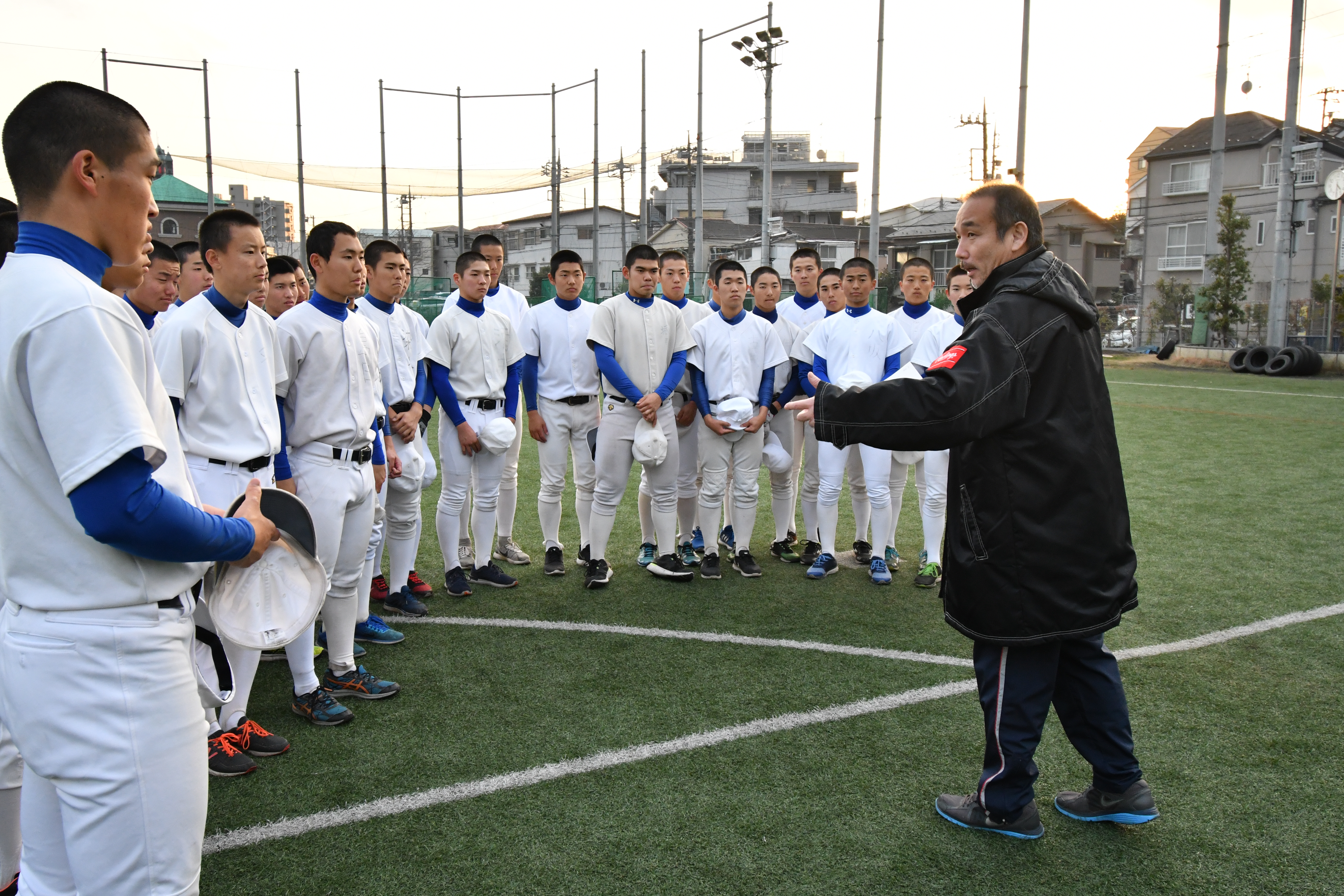 【立正大立正　野球部】元広島・栗田聡さんがトレーニングを指導