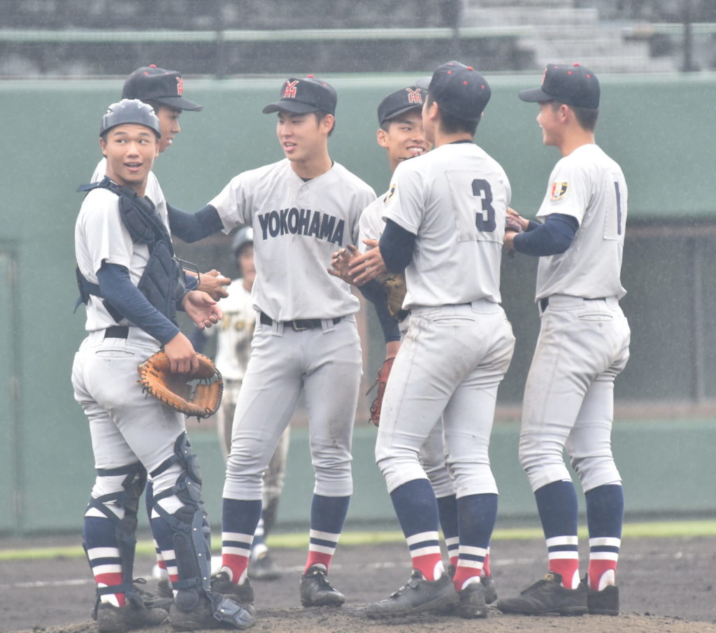 年秋 大会レポート 横浜 復活への試練 横浜高校 月刊高校野球チャージ