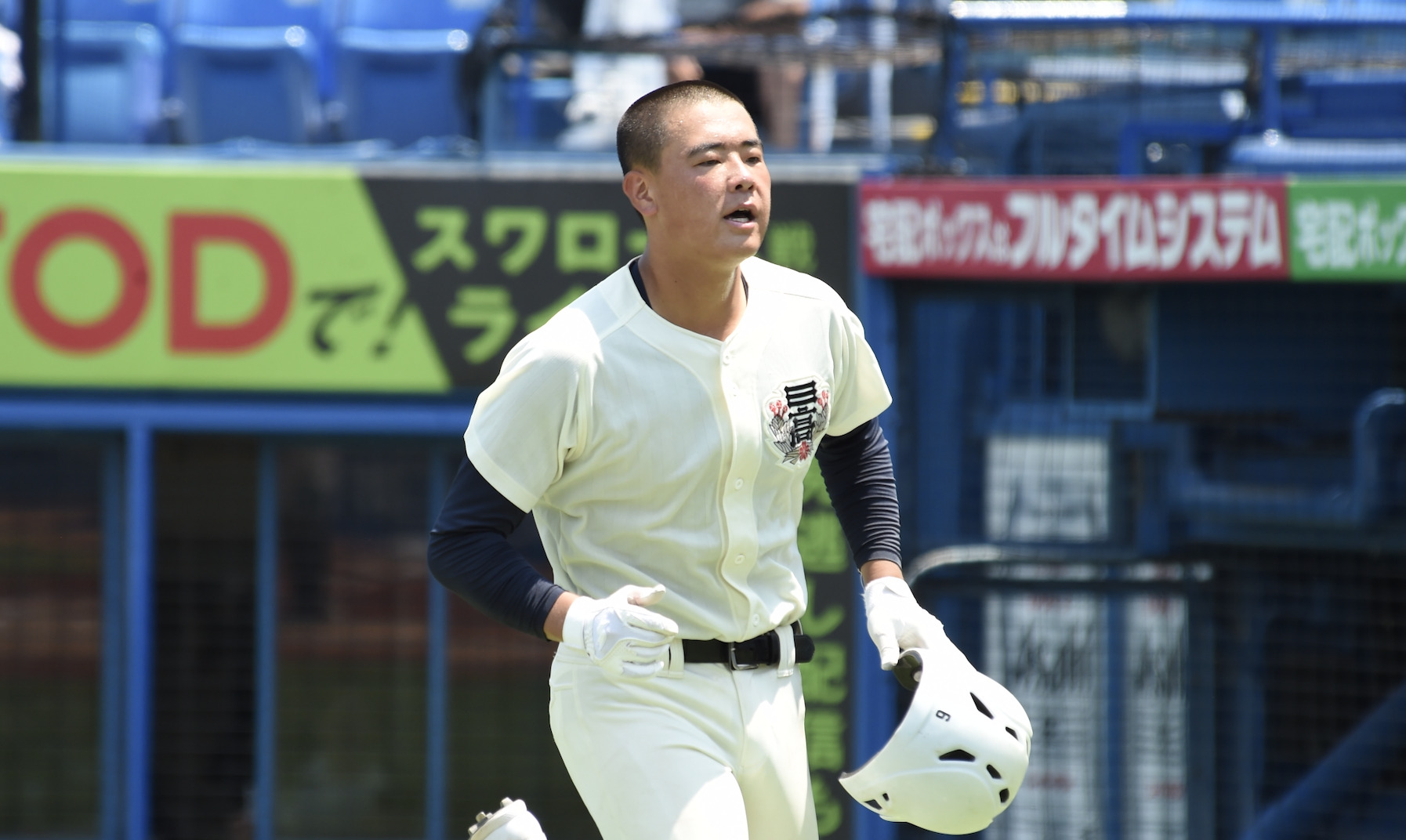 西東京大会準々決勝 日大三・竹中秀明が高校通算9本目の衝撃アーチ。健大高崎・佐藤龍月とは中学時代のチームメイト