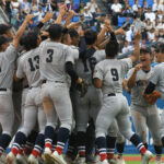 神奈川大会 横浜が3年ぶり21度目のV。奥村頼人の2戦連発弾などで東海大相模に大逆転勝利。春夏甲子園連覇の挑戦権獲得