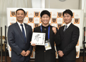 西武ライオンズ育成4位指名［川和］濱岡 蒼太  球団挨拶での取材インタビュー