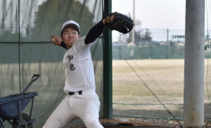 【PICKUP PLAYER】成立学園　最速137キロの実戦派エース横山和也