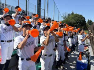 【スタンドレポート】八王子実践が、青鳥特別支援を応援でサポート。チームの枠を超えた友情